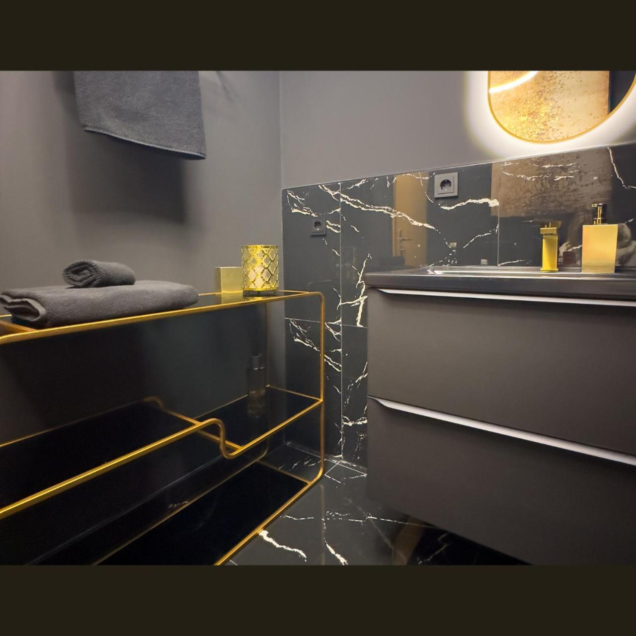 Apartment Noir No 7 โฮลซ์มินเดิน ภายนอก รูปภาพ