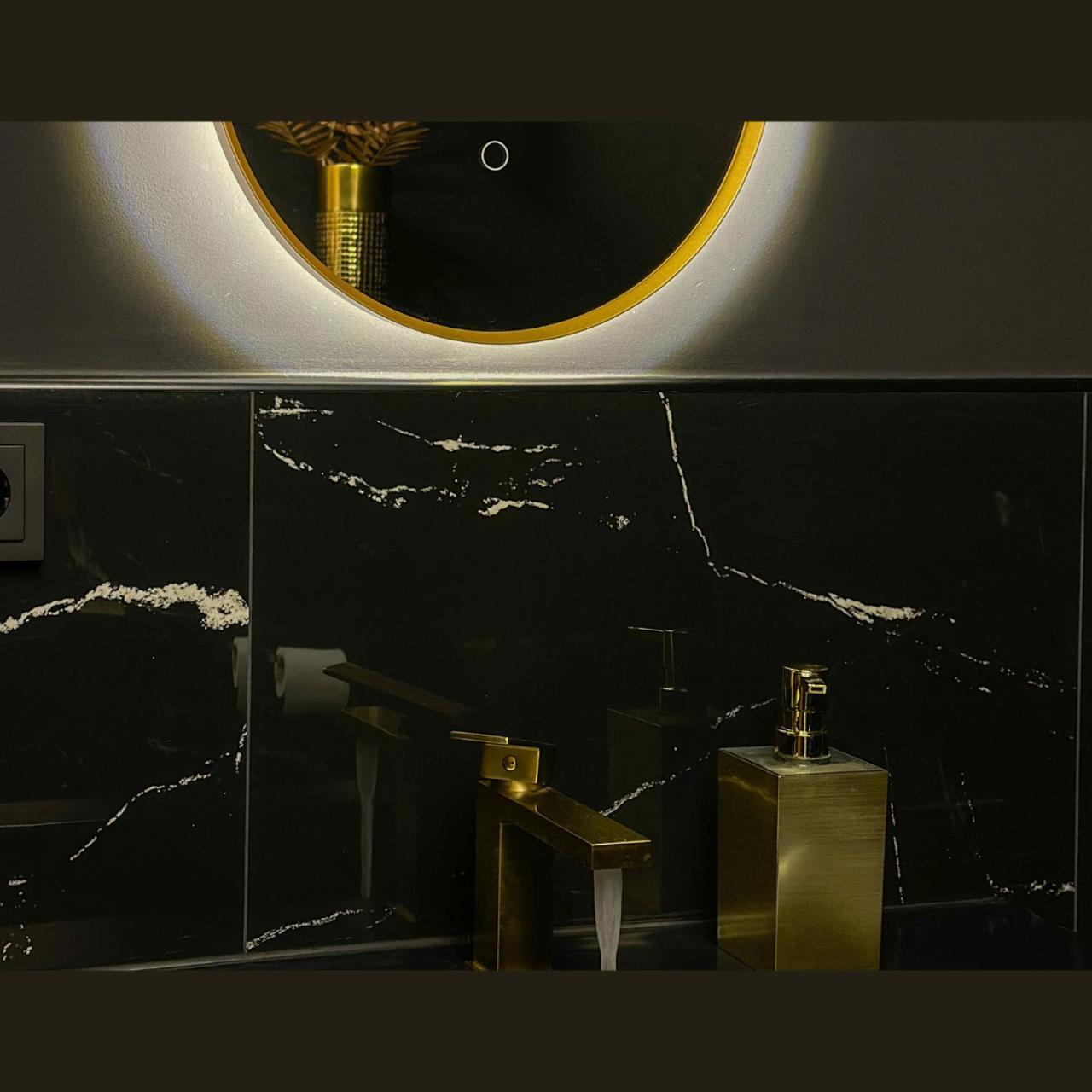 Apartment Noir No 7 โฮลซ์มินเดิน ภายนอก รูปภาพ